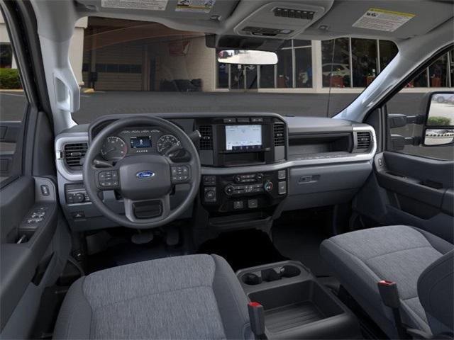 new 2024 Ford F-450 car, priced at $75,660