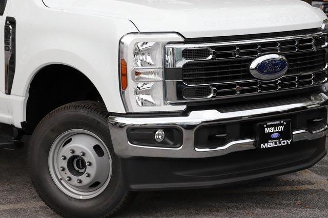 new 2025 Ford F-350 car, priced at $80,490