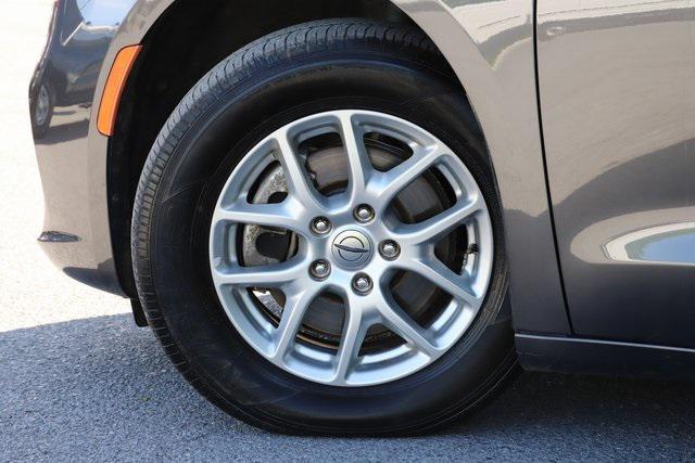 used 2022 Chrysler Pacifica car, priced at $19,999
