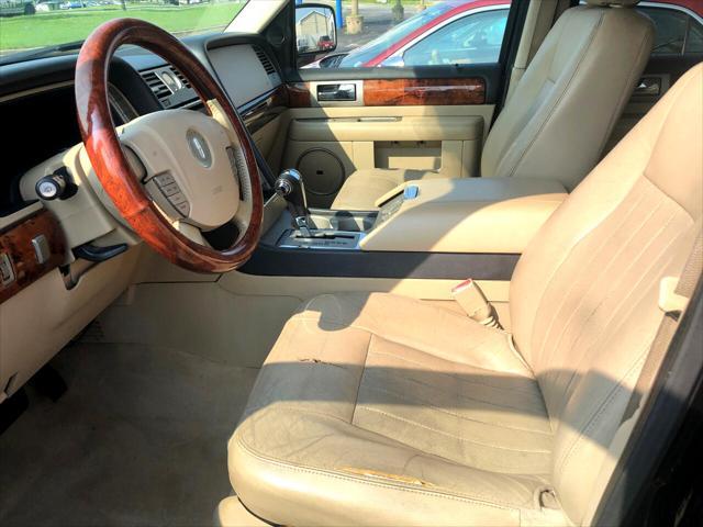 used 2006 Lincoln Navigator car, priced at $8,995