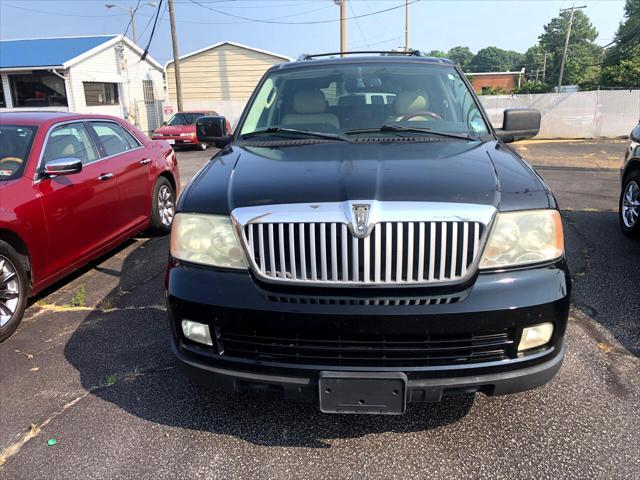 used 2006 Lincoln Navigator car, priced at $8,995