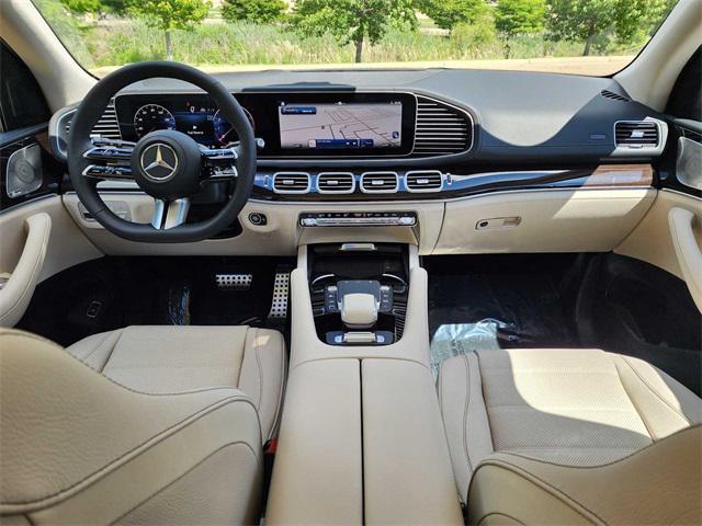 new 2025 Mercedes-Benz GLS 450 car, priced at $99,685
