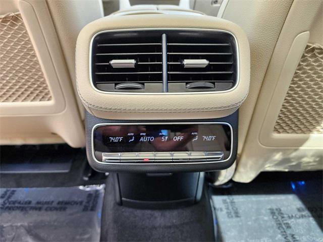 new 2025 Mercedes-Benz GLS 450 car, priced at $99,685