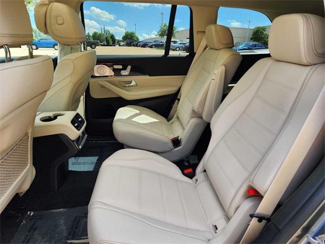 new 2025 Mercedes-Benz GLS 450 car, priced at $99,685
