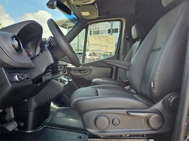 new 2025 Mercedes-Benz Sprinter 2500 car, priced at $63,421