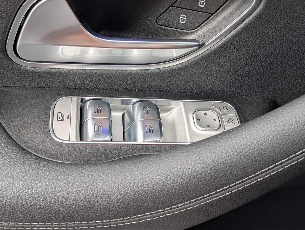 new 2026 Mercedes-Benz GLE 450 car, priced at $89,565