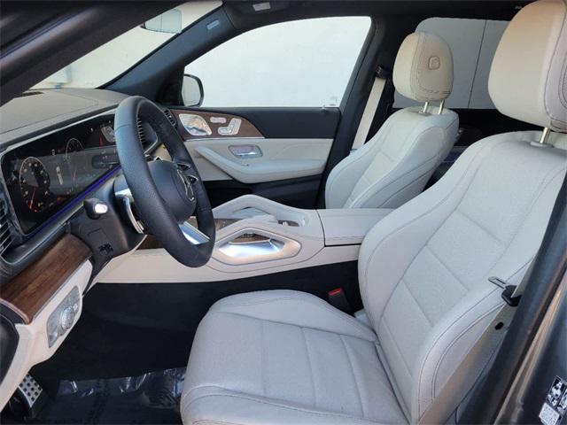 new 2025 Mercedes-Benz GLS 450 car, priced at $98,175