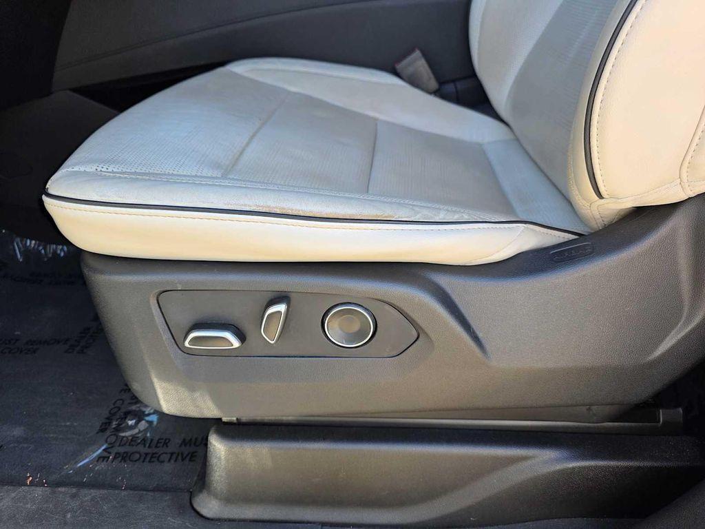 used 2021 Cadillac Escalade ESV car, priced at $49,788