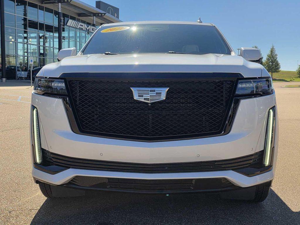 used 2021 Cadillac Escalade ESV car, priced at $49,788