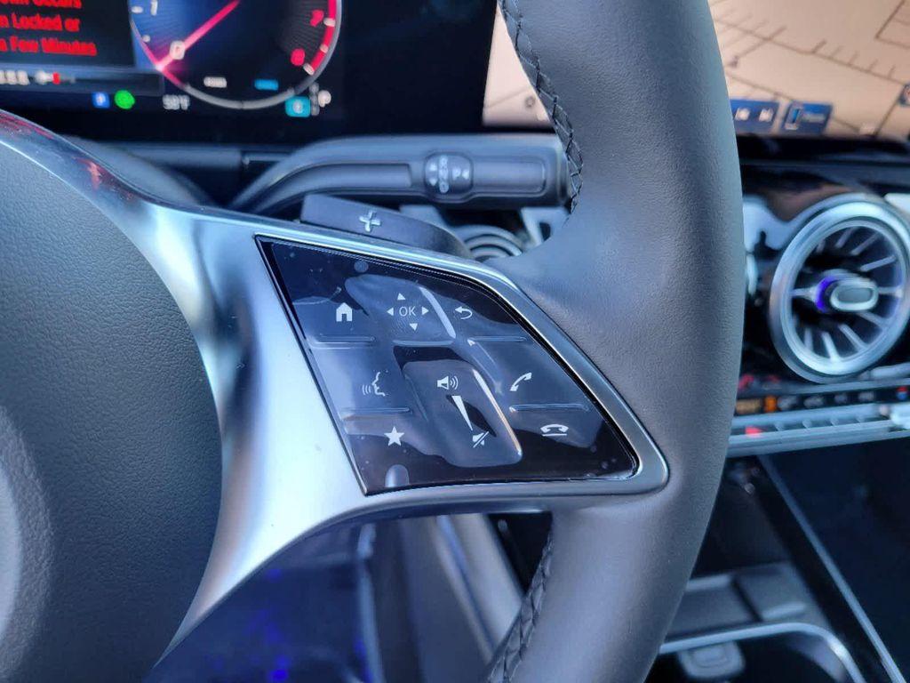 new 2025 Mercedes-Benz GLA 250 car, priced at $49,795