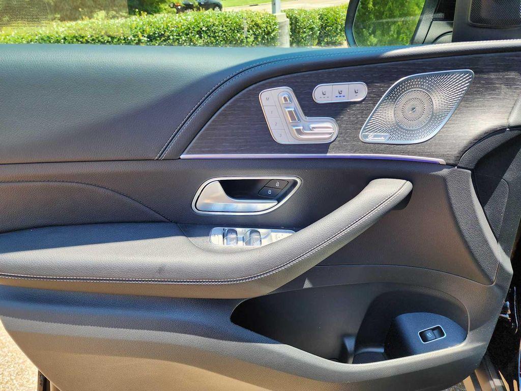 new 2025 Mercedes-Benz GLE 350 car, priced at $72,825