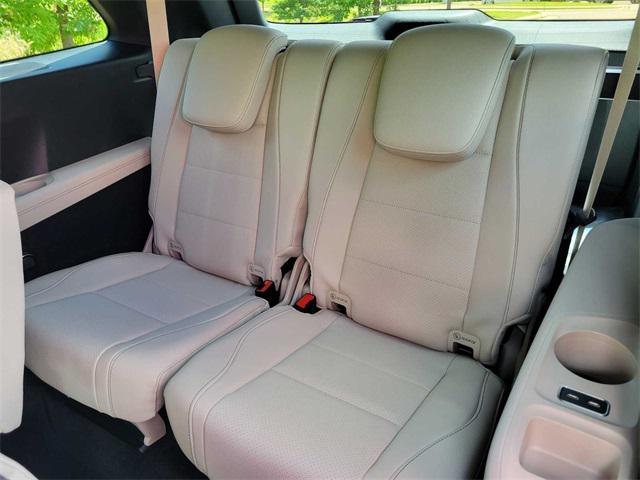 new 2025 Mercedes-Benz GLS 450 car, priced at $96,265