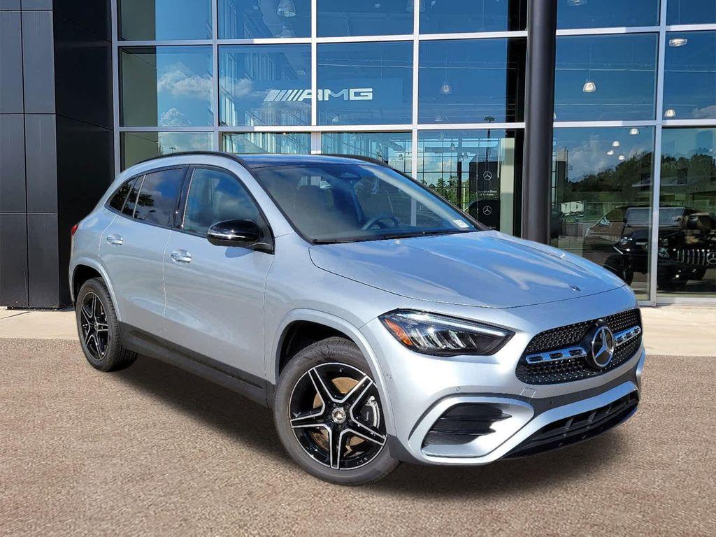 new 2025 Mercedes-Benz GLA 250 car, priced at $51,720