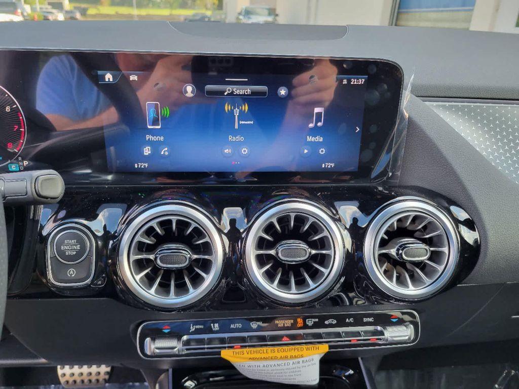 new 2025 Mercedes-Benz GLA 250 car, priced at $51,720