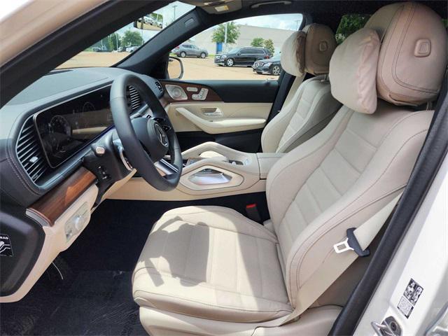 new 2025 Mercedes-Benz GLS 580 car, priced at $119,325