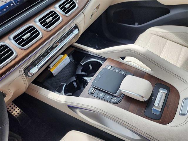 new 2025 Mercedes-Benz GLS 580 car, priced at $119,325
