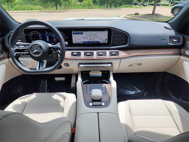 new 2025 Mercedes-Benz GLS 580 car, priced at $119,325