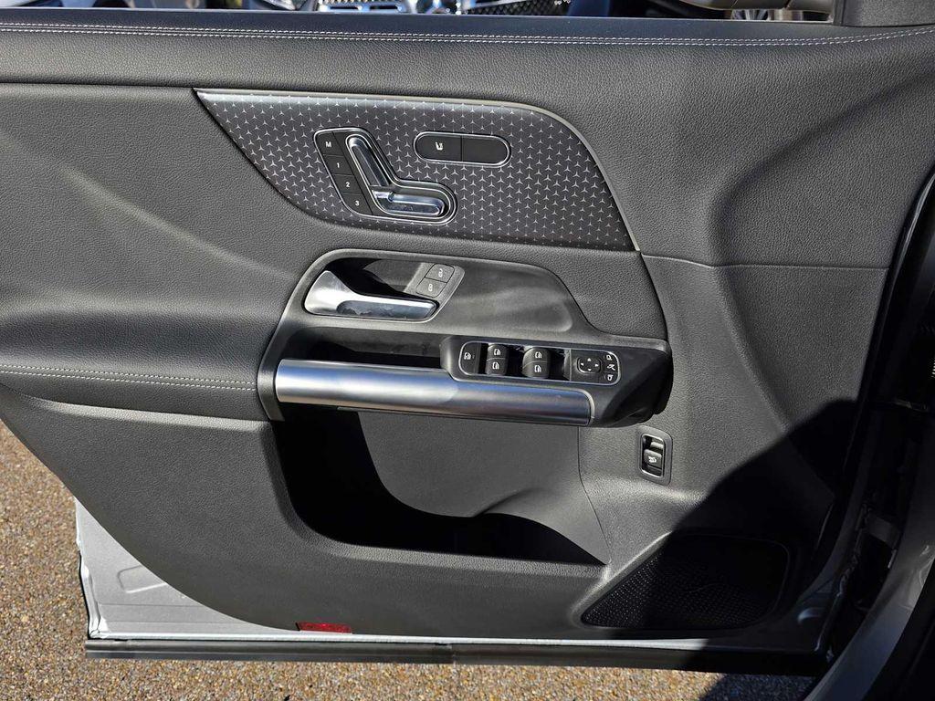 new 2026 Mercedes-Benz GLA 250 car, priced at $47,100