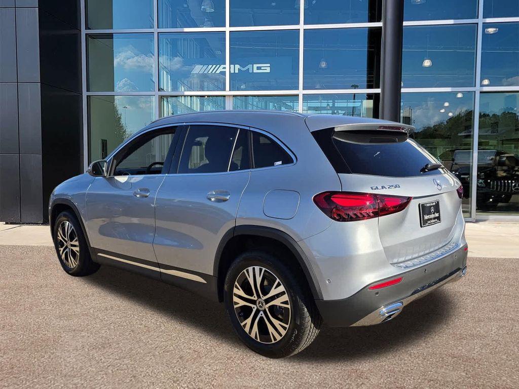 new 2026 Mercedes-Benz GLA 250 car, priced at $47,100
