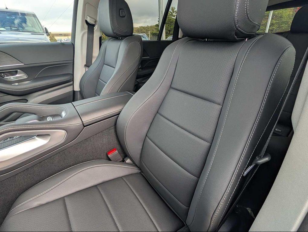 new 2026 Mercedes-Benz GLS 450 car, priced at $93,615