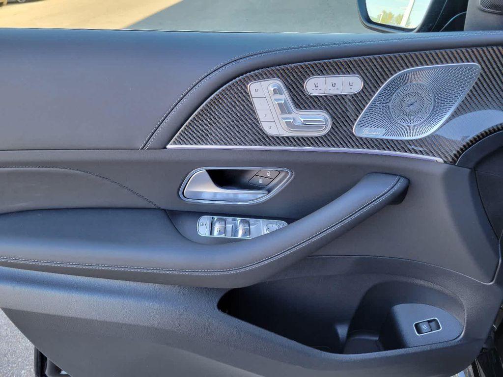 new 2025 Mercedes-Benz AMG GLE 63 car, priced at $140,195