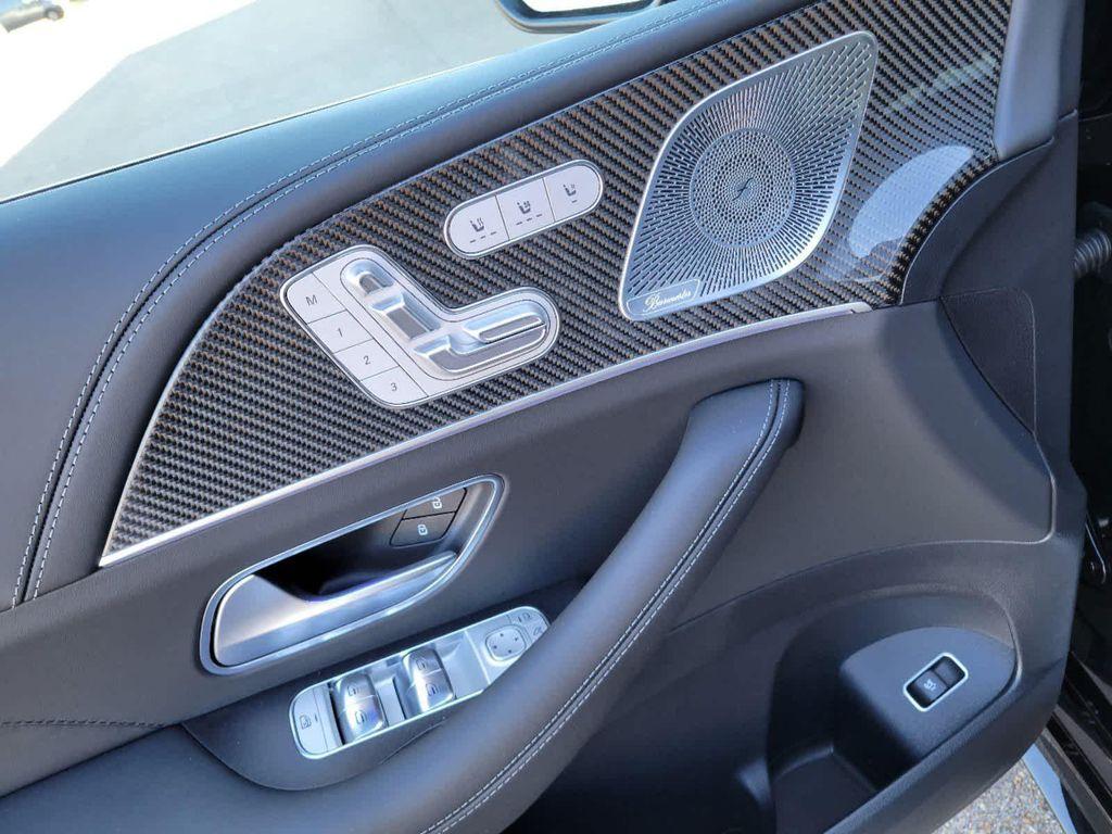 new 2025 Mercedes-Benz AMG GLE 63 car, priced at $140,195