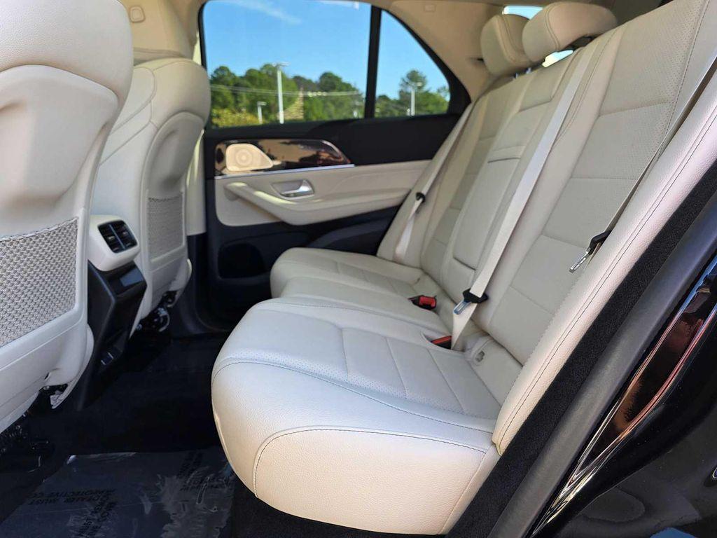 new 2026 Mercedes-Benz GLE 450 car, priced at $82,190