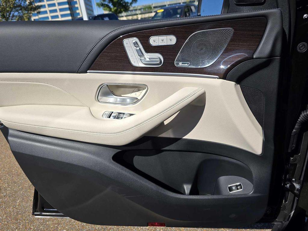 new 2026 Mercedes-Benz GLE 450 car, priced at $82,190