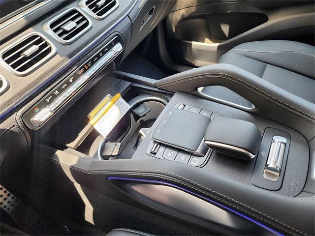 new 2025 Mercedes-Benz GLS 580 car, priced at $124,395