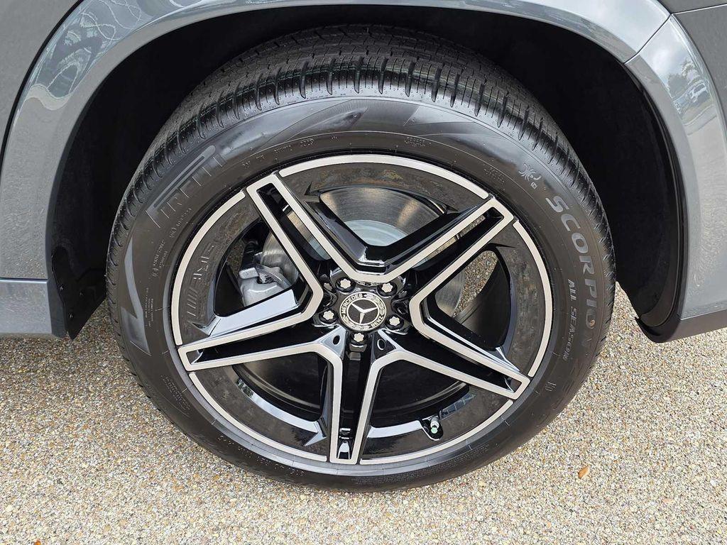 new 2026 Mercedes-Benz GLS 450 car, priced at $96,500