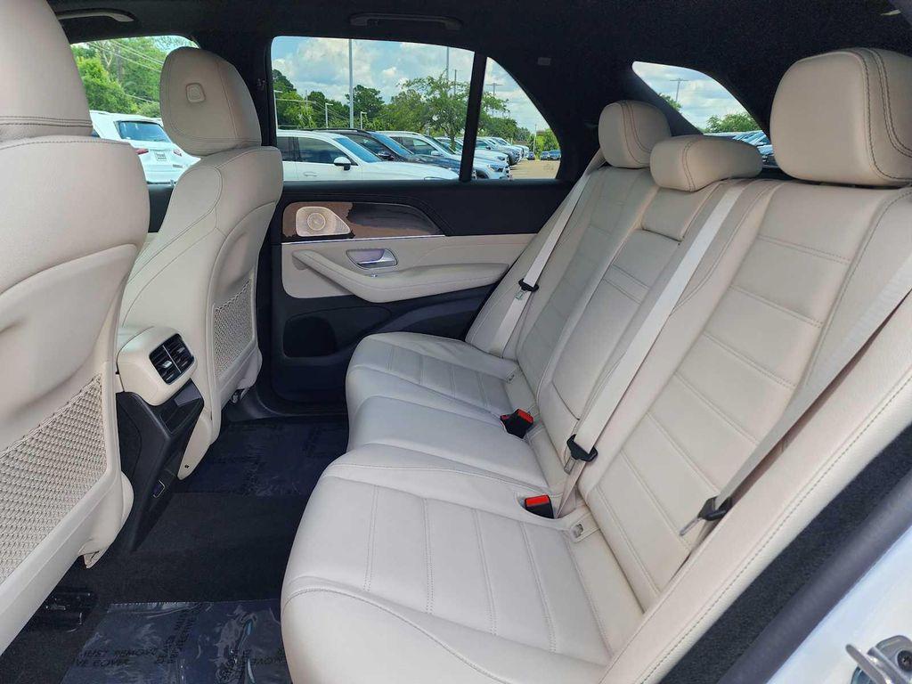 new 2026 Mercedes-Benz GLE 450 car, priced at $85,160