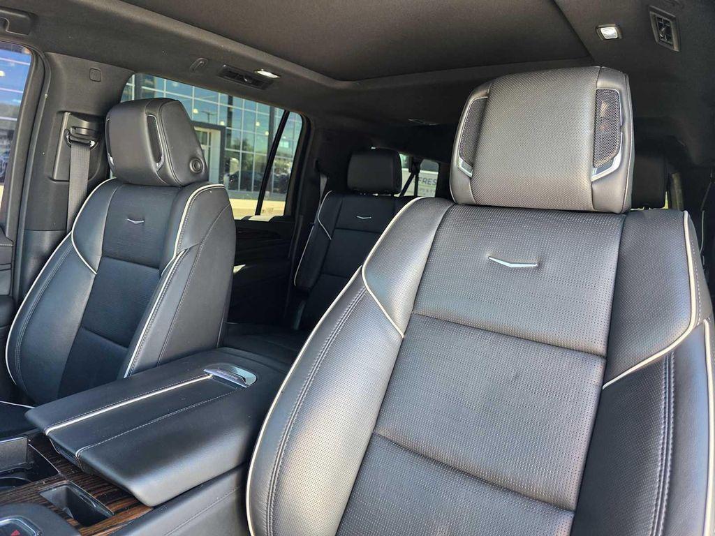 used 2022 Cadillac Escalade ESV car, priced at $52,300