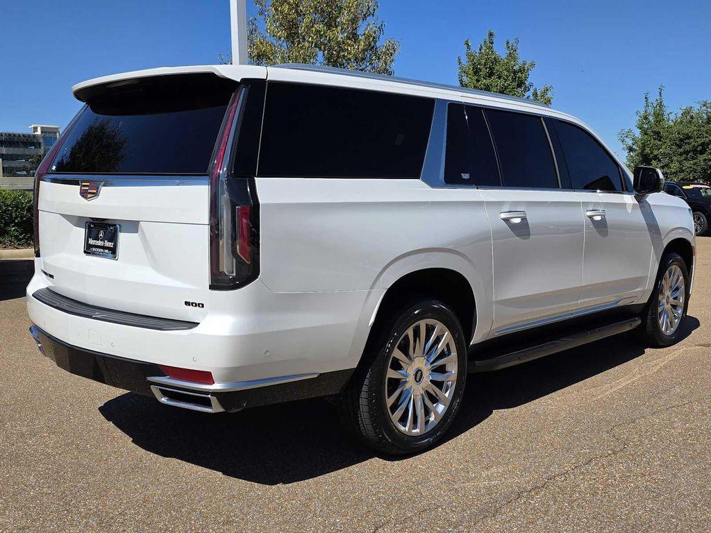 used 2022 Cadillac Escalade ESV car, priced at $52,300