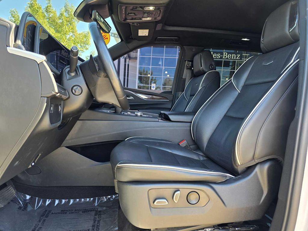 used 2022 Cadillac Escalade ESV car, priced at $52,300