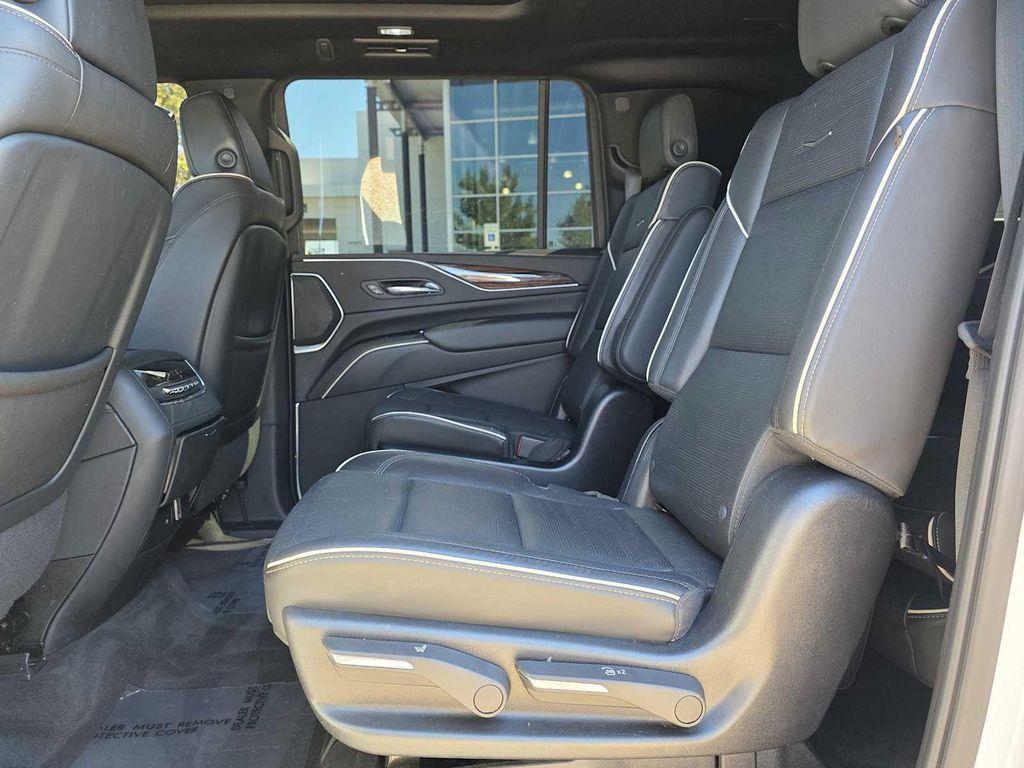 used 2022 Cadillac Escalade ESV car, priced at $52,300