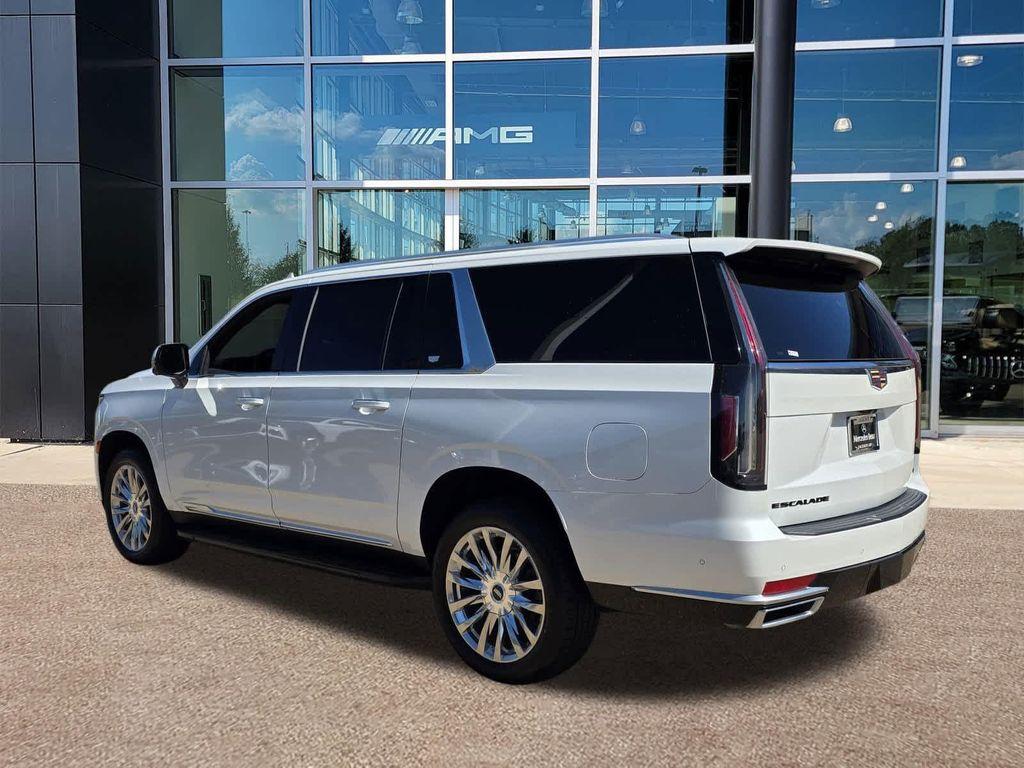 used 2022 Cadillac Escalade ESV car, priced at $50,490