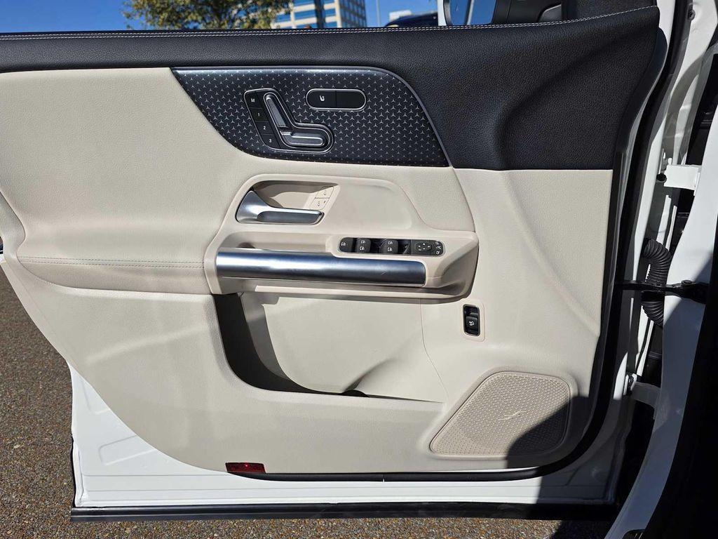 used 2025 Mercedes-Benz GLA 250 car, priced at $41,188