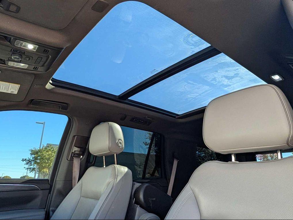 used 2022 GMC Yukon car, priced at $42,250