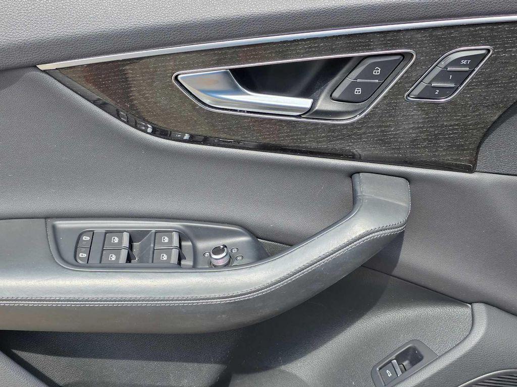used 2021 Audi Q7 car, priced at $34,199