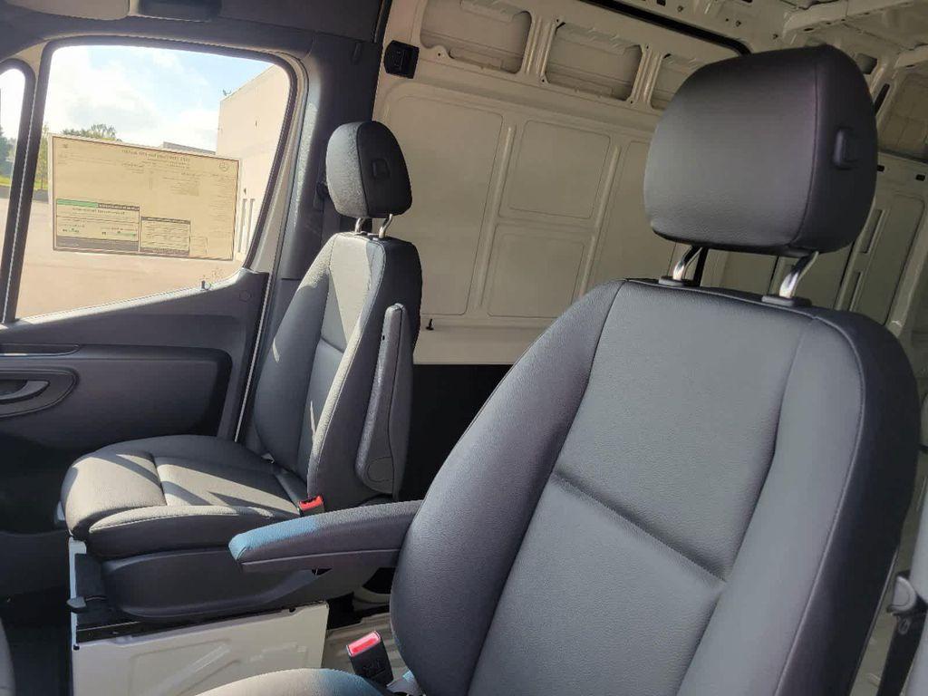 new 2025 Mercedes-Benz Sprinter 2500 car, priced at $62,690