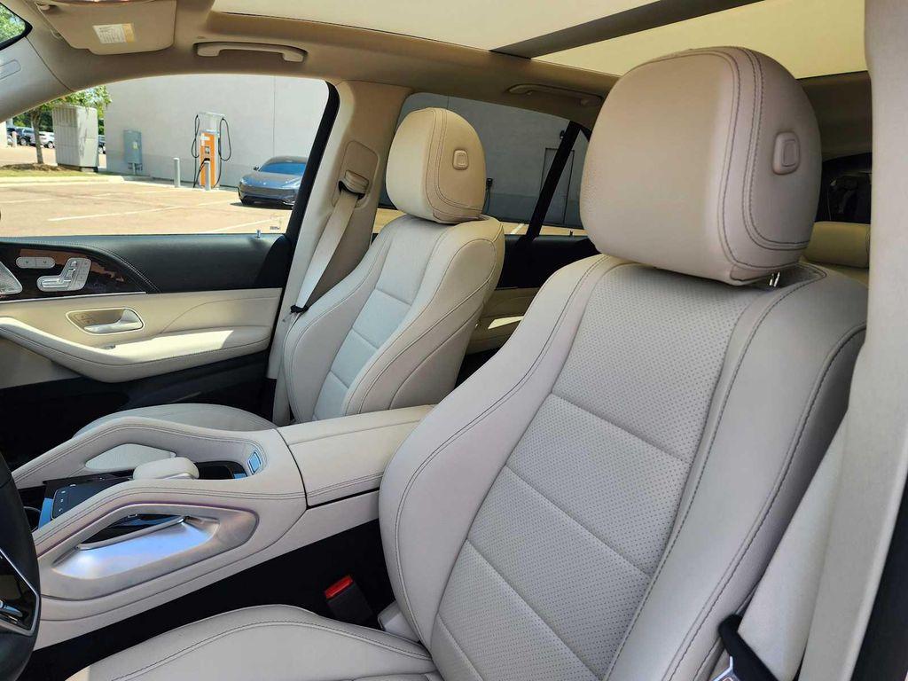 used 2025 Mercedes-Benz GLE 350 car, priced at $65,900