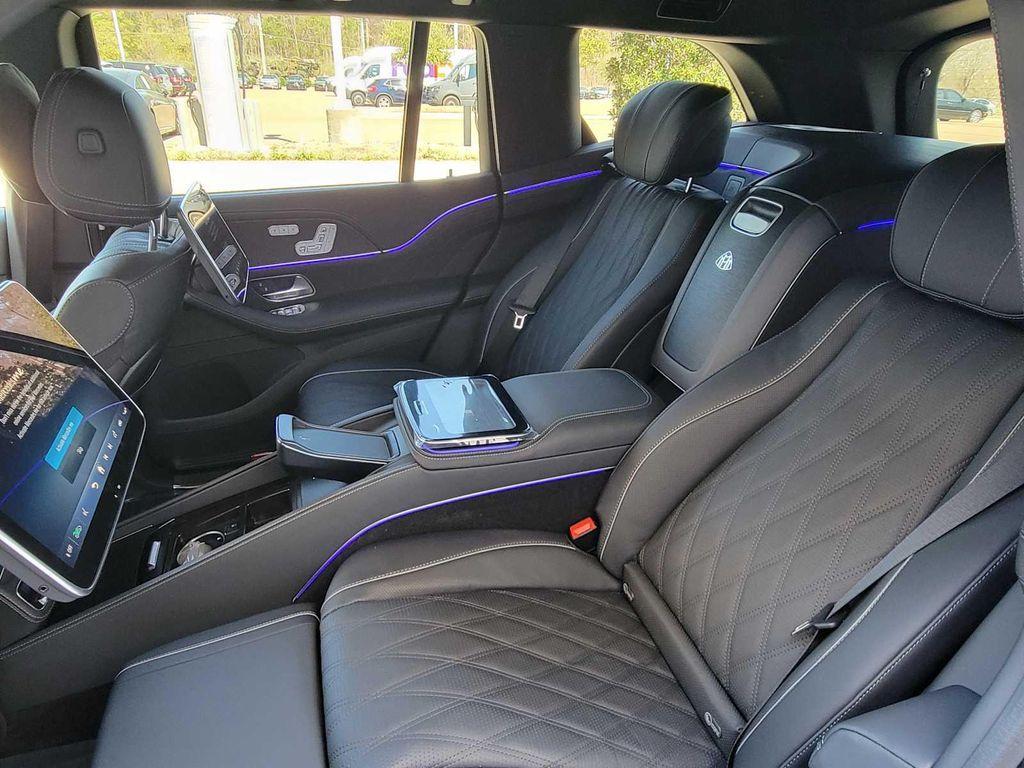 new 2025 Mercedes-Benz Maybach GLS 600 car, priced at $193,745