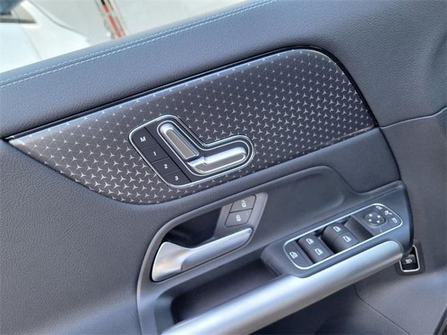 new 2025 Mercedes-Benz GLA 250 car, priced at $42,250