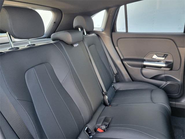 new 2025 Mercedes-Benz GLA 250 car, priced at $42,250