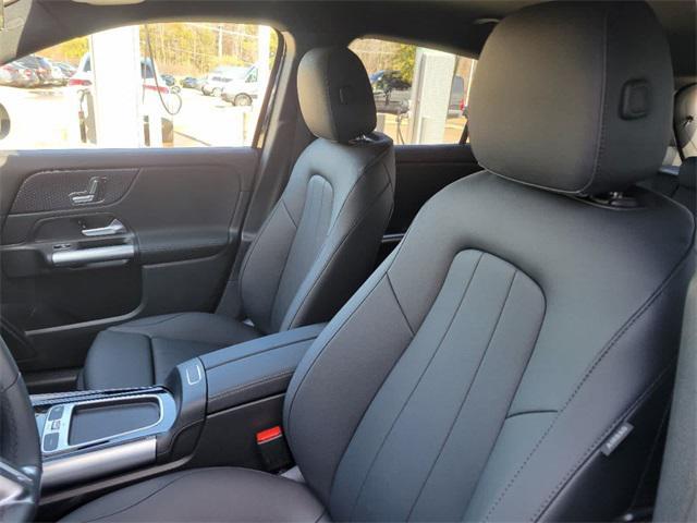 new 2025 Mercedes-Benz GLA 250 car, priced at $42,250
