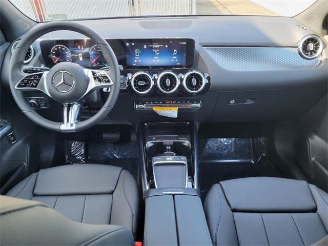 new 2025 Mercedes-Benz GLA 250 car, priced at $42,250