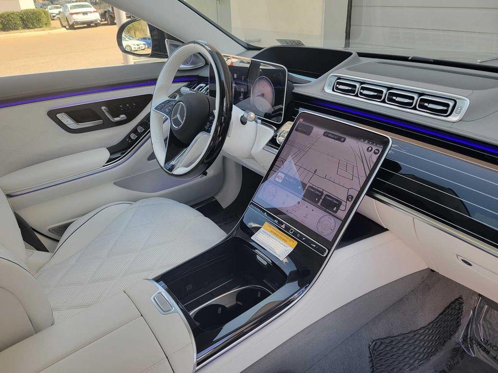 new 2025 Mercedes-Benz Maybach S 680 car, priced at $270,445