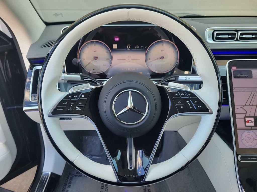 new 2025 Mercedes-Benz Maybach S 680 car, priced at $270,445