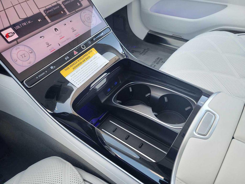 new 2025 Mercedes-Benz Maybach S 680 car, priced at $270,445