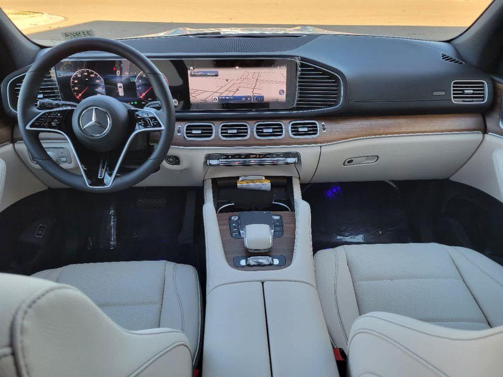 new 2025 Mercedes-Benz GLS 450 car, priced at $91,775